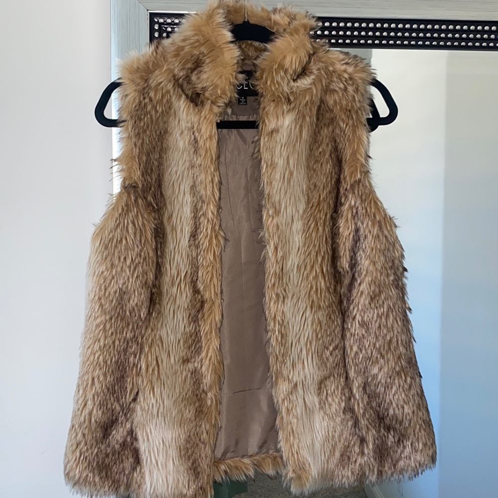 VICI Collection Fur Vest
